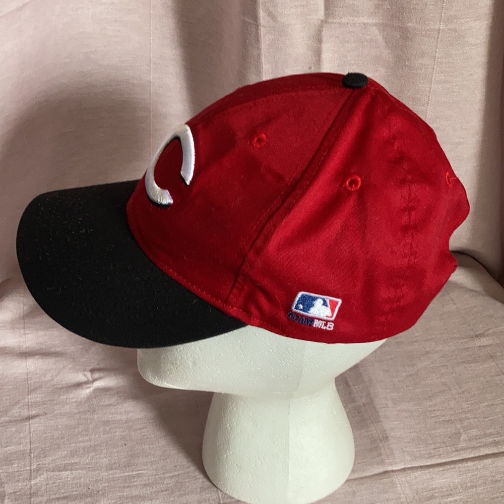 Cincinnati Reds Cap - Picture 2 of 4